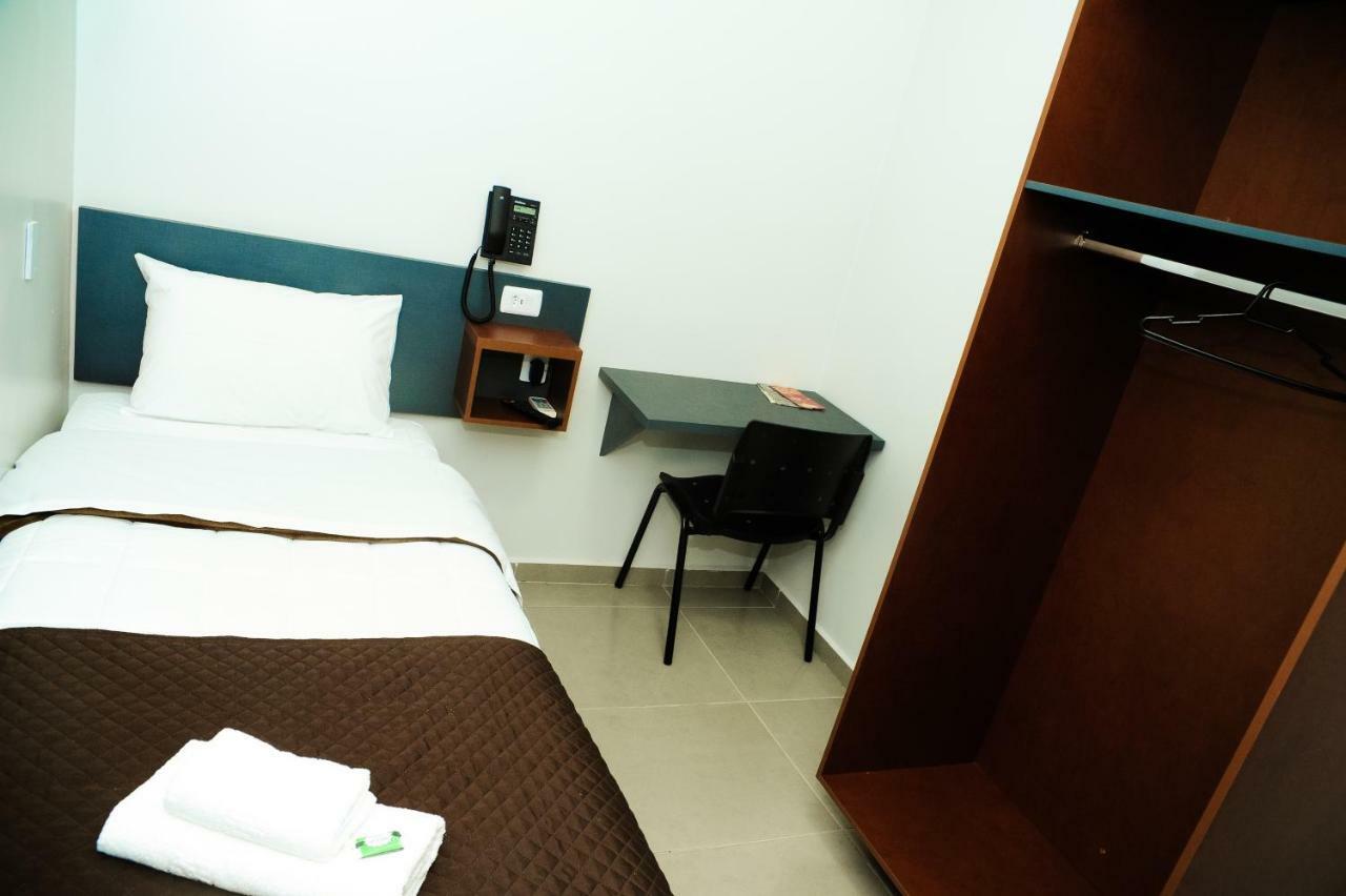London Executive Hotel Cafelandia  Luaran gambar
